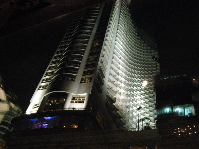  Le Grand Hyatt 