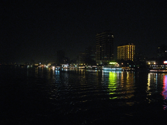  Bord du Nil, de nuit 