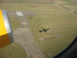 Ombre de l'avion au décollage